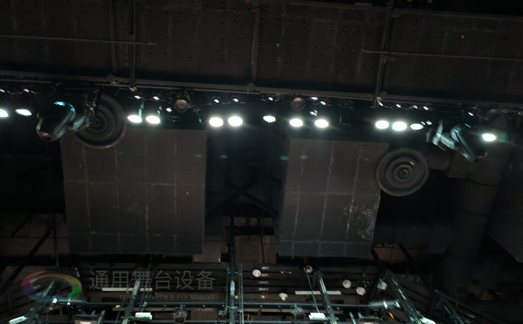 舞臺吊桿啟動注意事項、電動卷揚機、控制臺須接地等