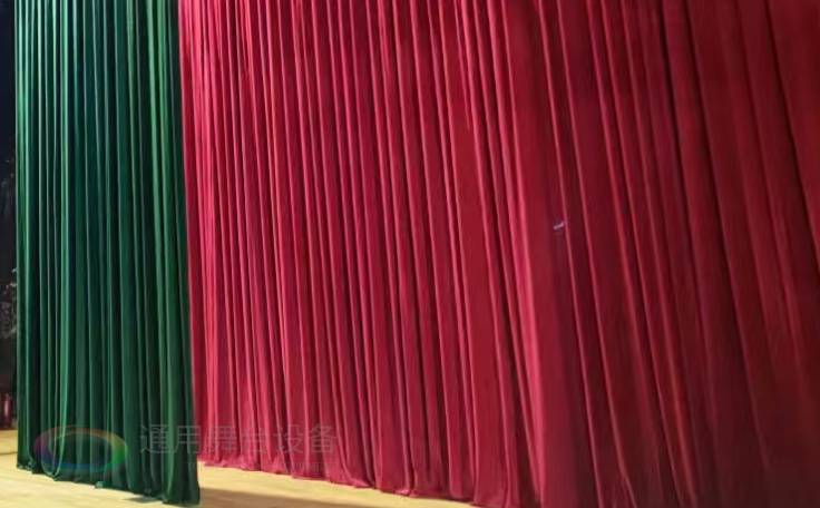 舞臺阻燃幕布行業：技術創新驅動安全升級，市場需求持續擴容